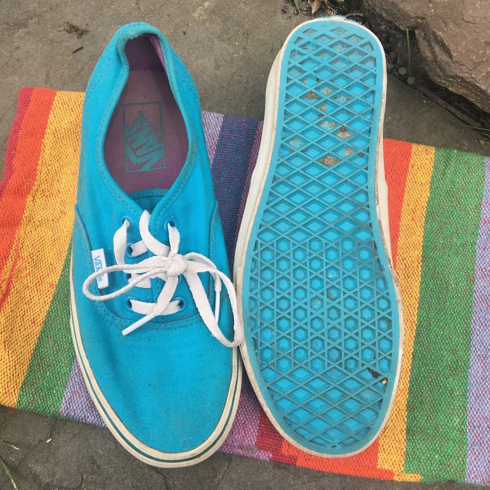 Vans, Blue